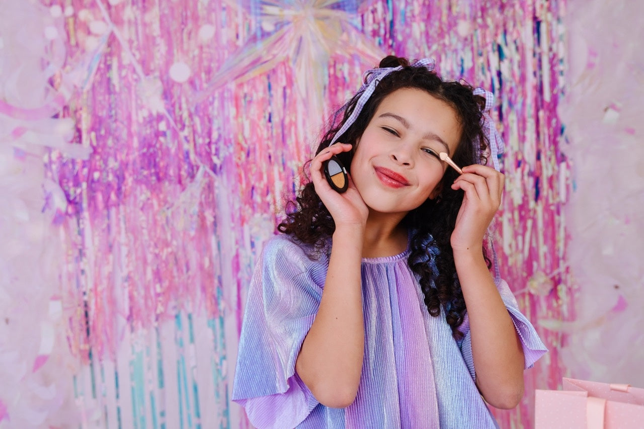 Miss Nella - Oogschaduw