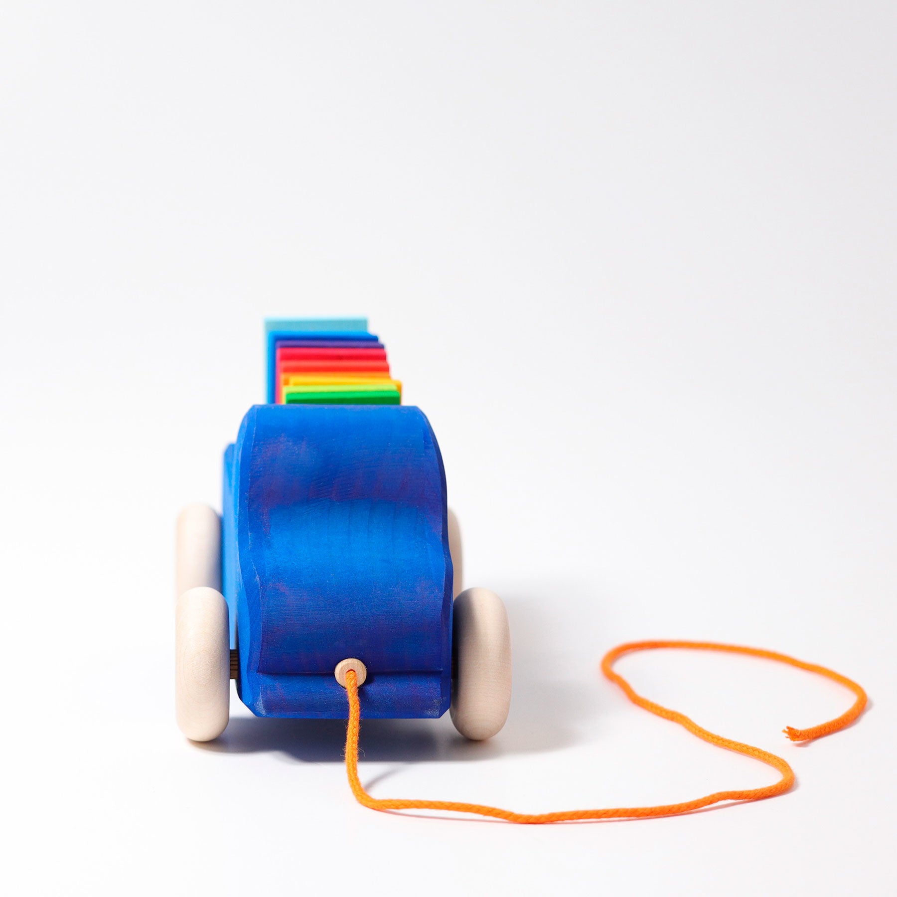 Vrachtwagen met regenboog blokken