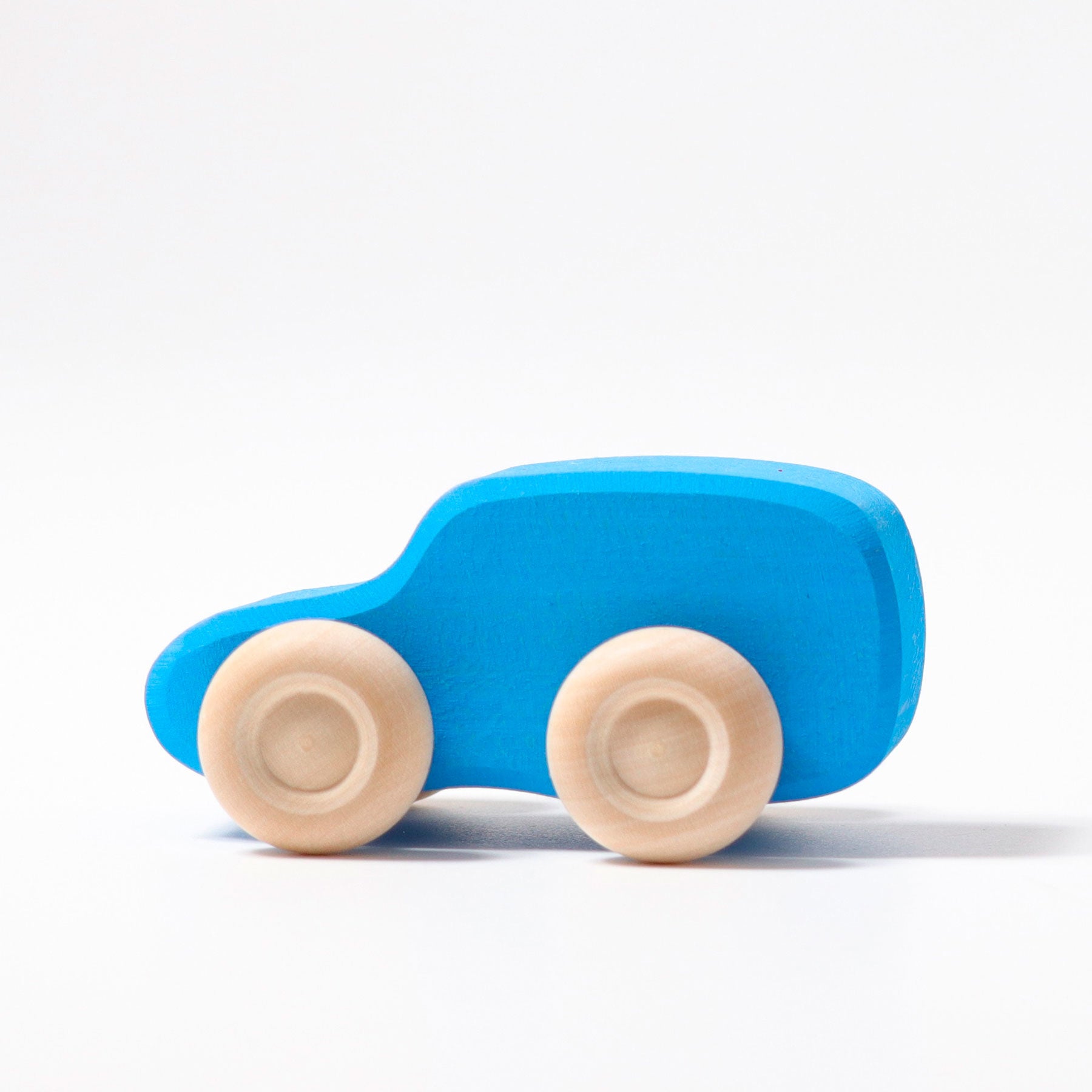 Set kleurrijke houten auto's
