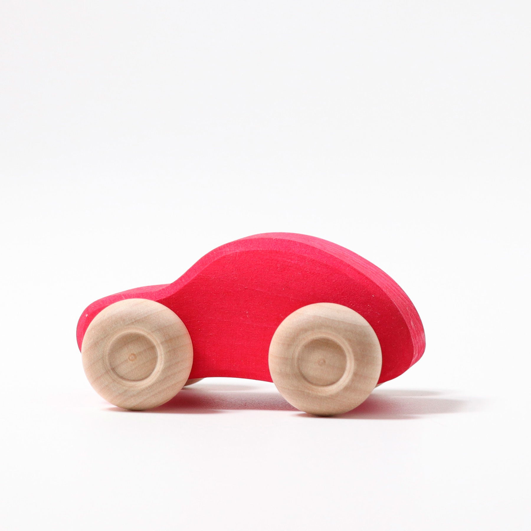 Set kleurrijke houten auto's