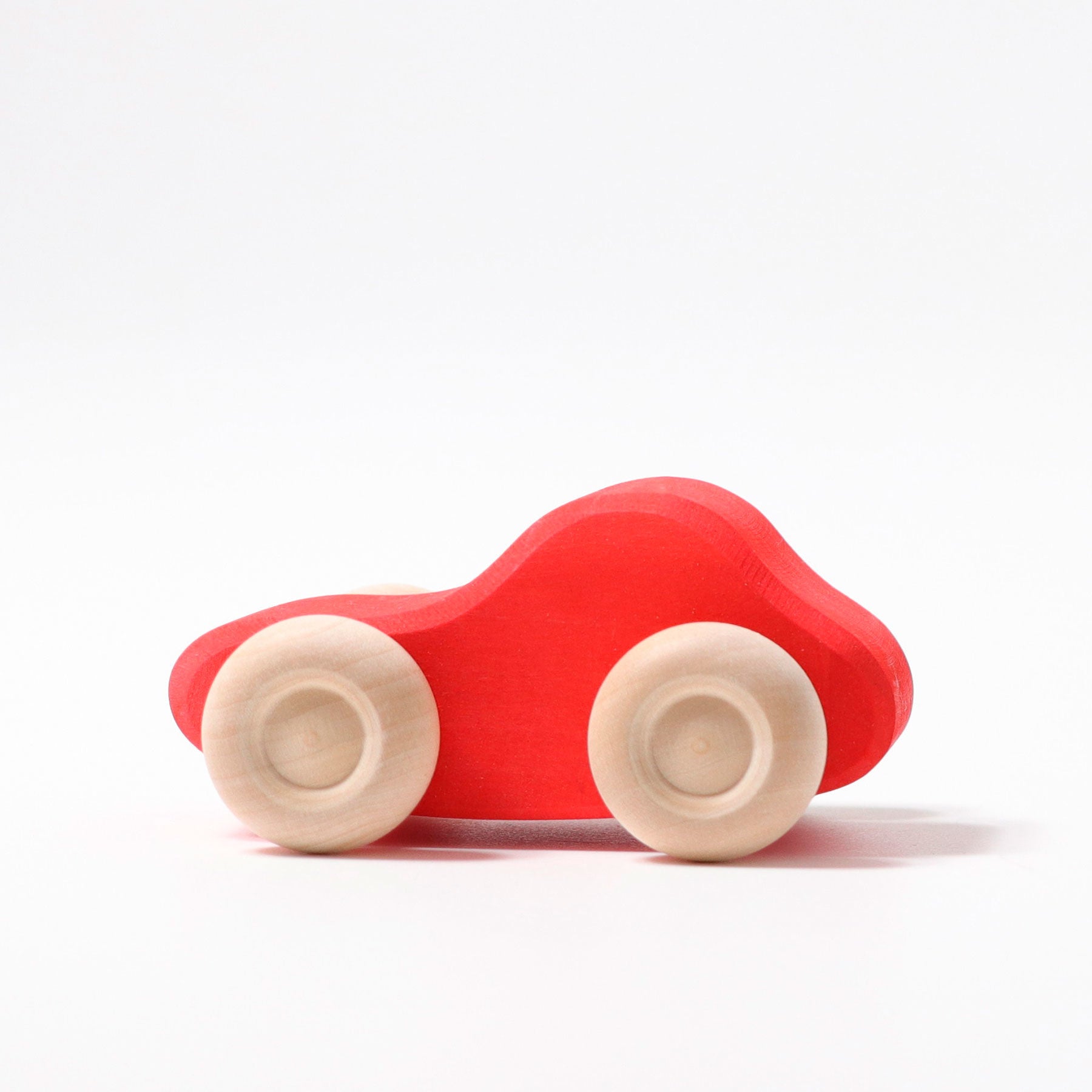 Set kleurrijke houten auto's