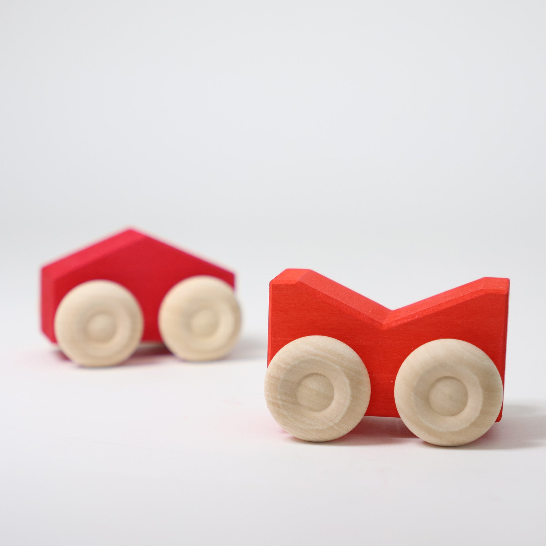 Stapelauto's Rood
