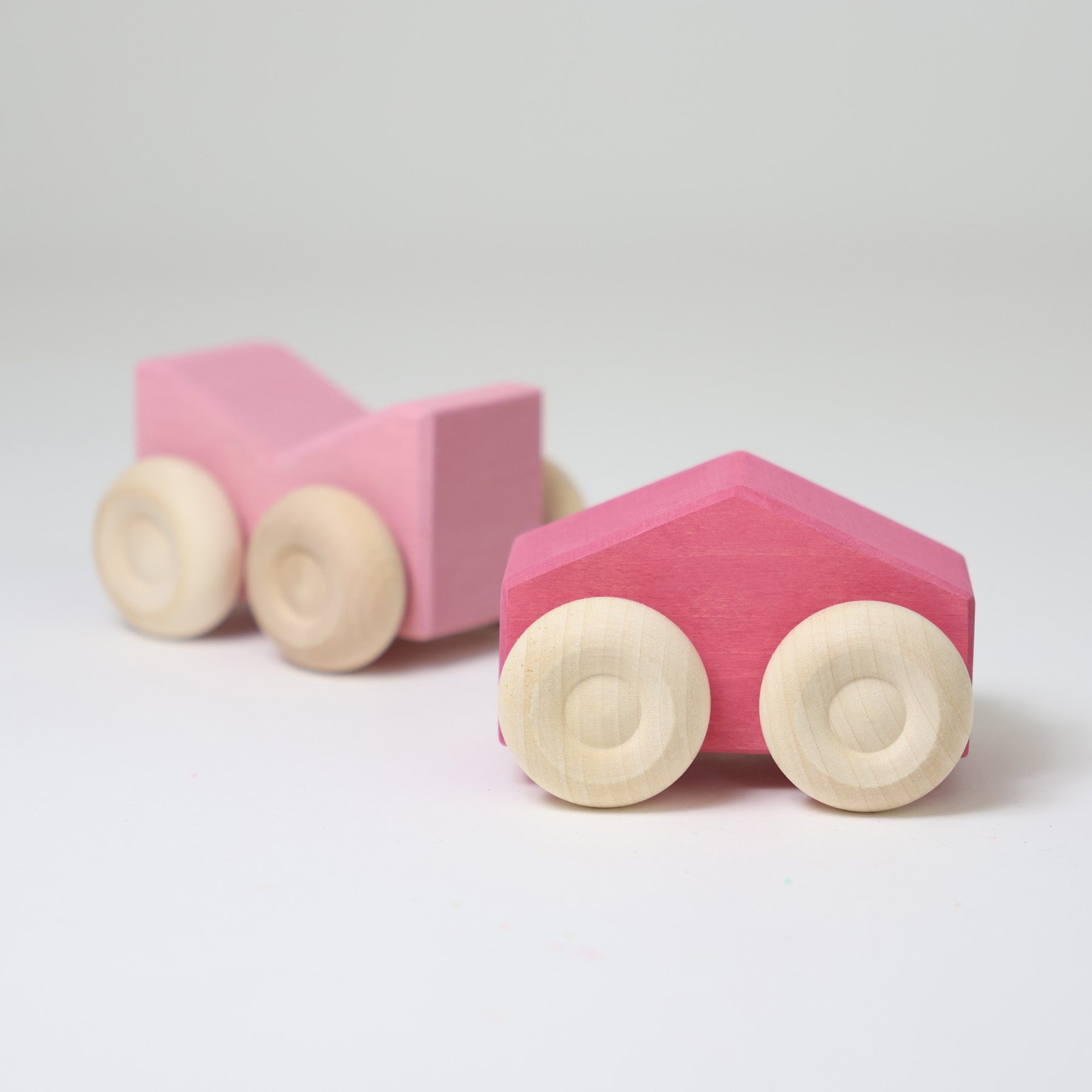 Stapelauto's Roze