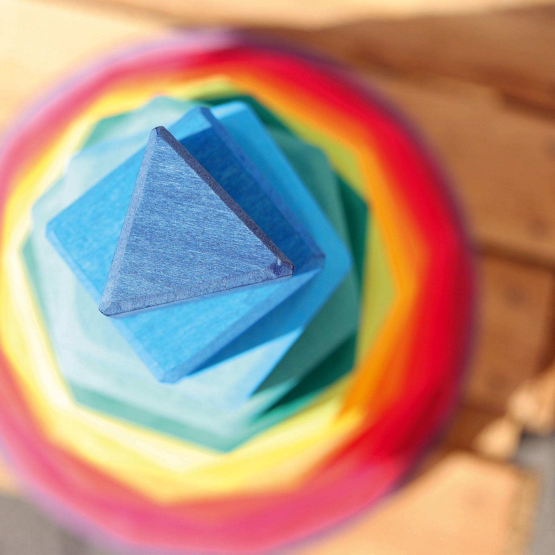 Grote geometrische stapeltoren