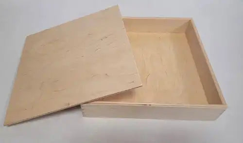 Houten speelbak met deksel - klein (25x25x5cm)